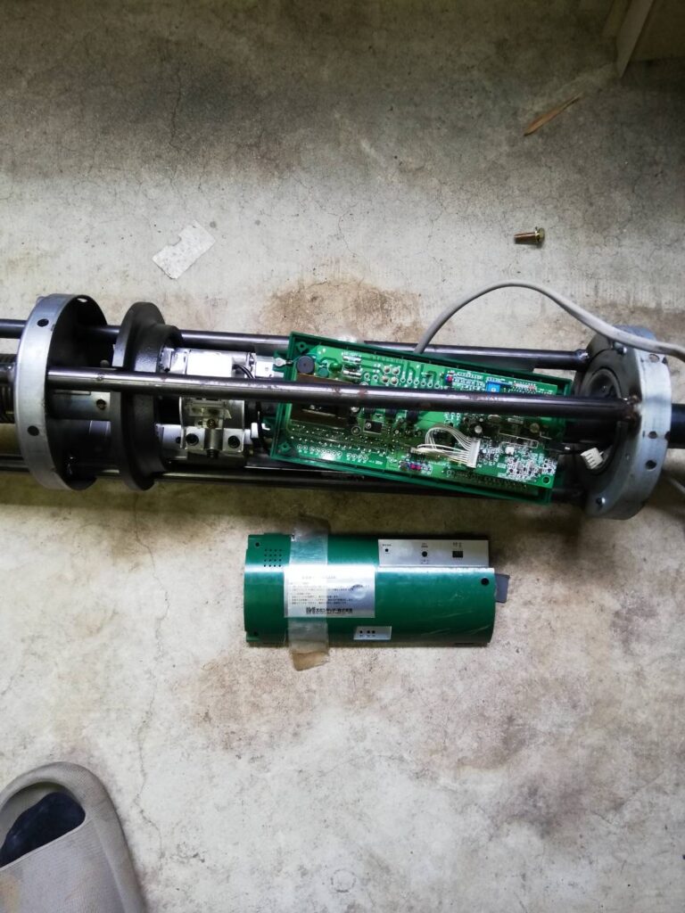 燕市の電動シャッター修理